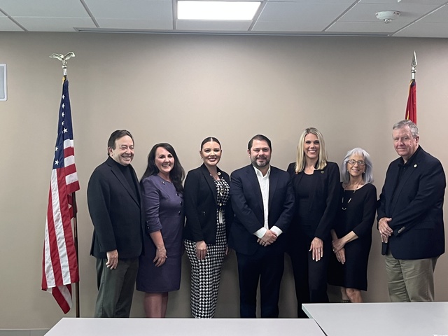 Congressman Gallego Mayors Roundtable (1)